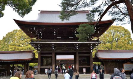 meiji jingu temple_