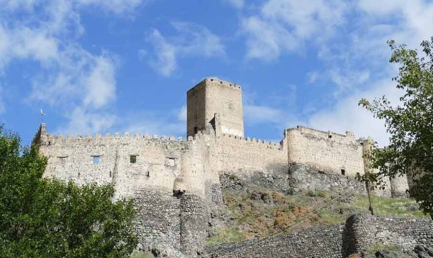 26 Interesting Facts about Iran: History, Culture, Travel, Food